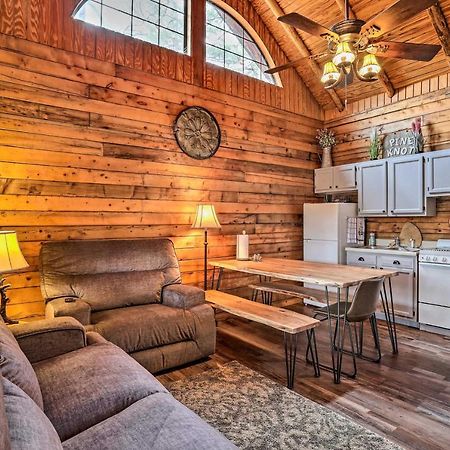 Broken Bow Log Cabin With Fire Pit, Pond, And Deck! Exterior foto