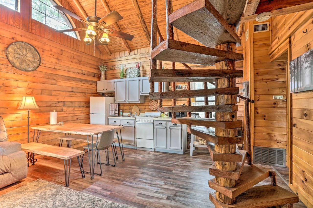 Broken Bow Log Cabin With Fire Pit, Pond, And Deck! Exterior foto